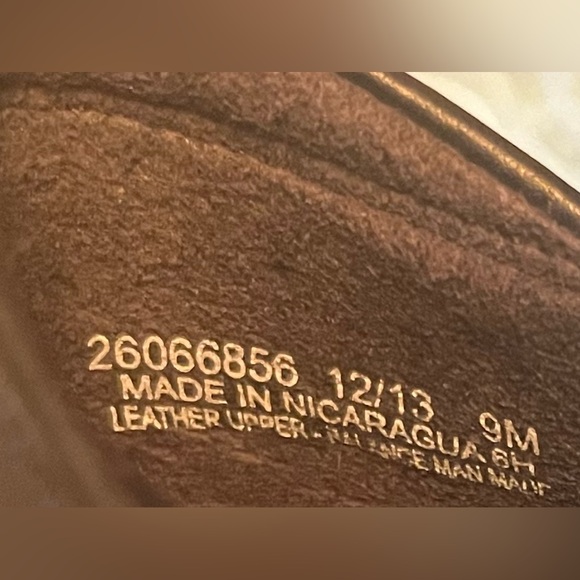 Clarks Loafers - Picture 9 of 9